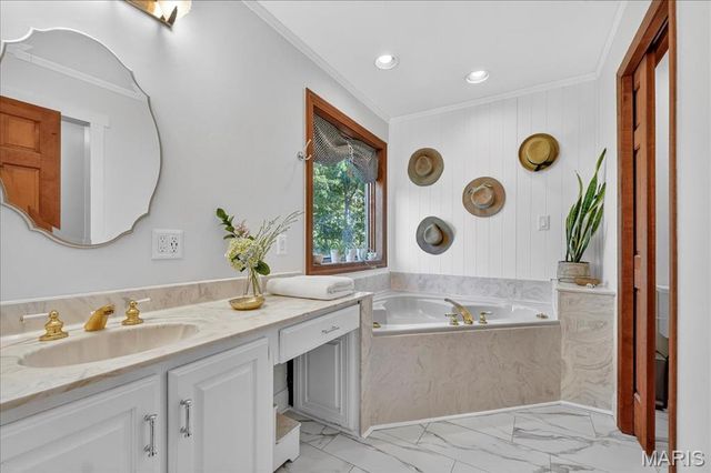 5600 Forest Drive, Hillsboro, MO 63050