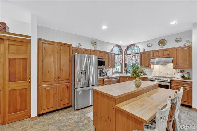 5600 Forest Drive, Hillsboro, MO 63050