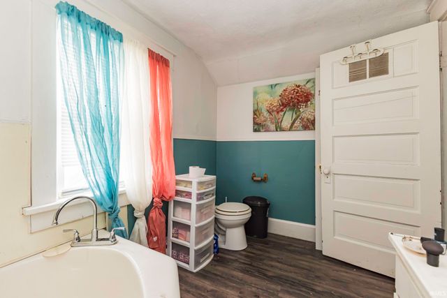 1424 S Meeker Avenue, Muncie, IN 47302