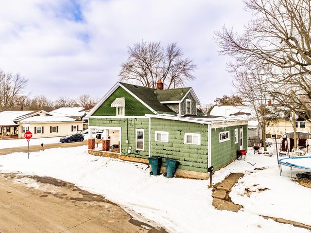 1424 S Meeker Avenue, Muncie, IN 47302