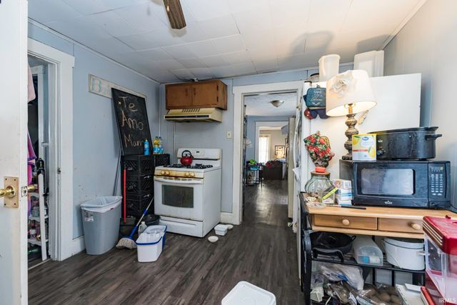 1424 S Meeker Avenue, Muncie, IN 47302