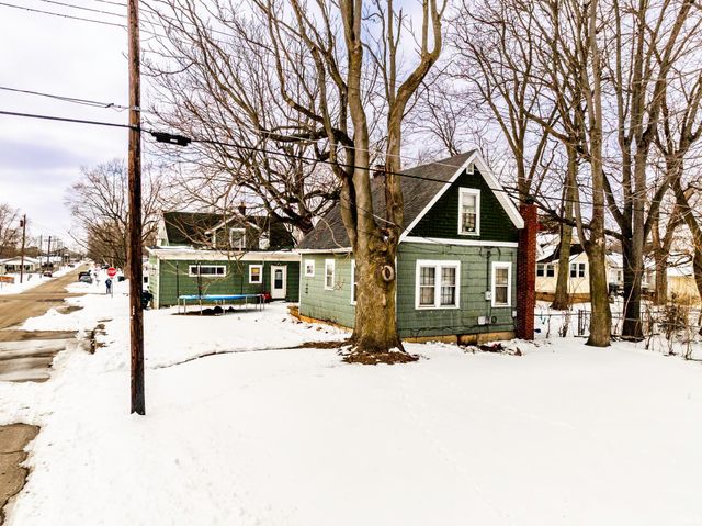 1424 S Meeker Avenue, Muncie, IN 47302
