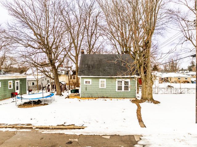 1424 S Meeker Avenue, Muncie, IN 47302