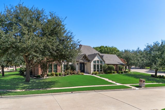 2400 Legend Drive, Heath, TX 75032