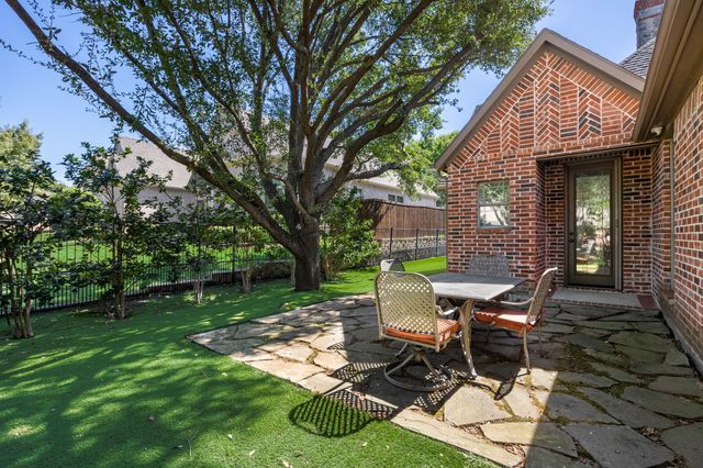 2400 Legend Drive, Heath, TX 75032
