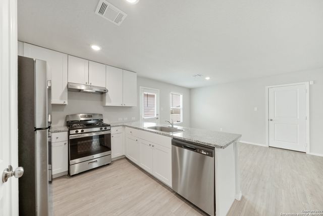 13723 Bucket Way, San Antonio, TX 78252