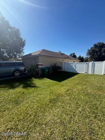 1818 Courtland Boulevard, Deltona, FL 32738