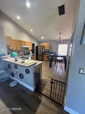 1818 Courtland Boulevard, Deltona, FL 32738