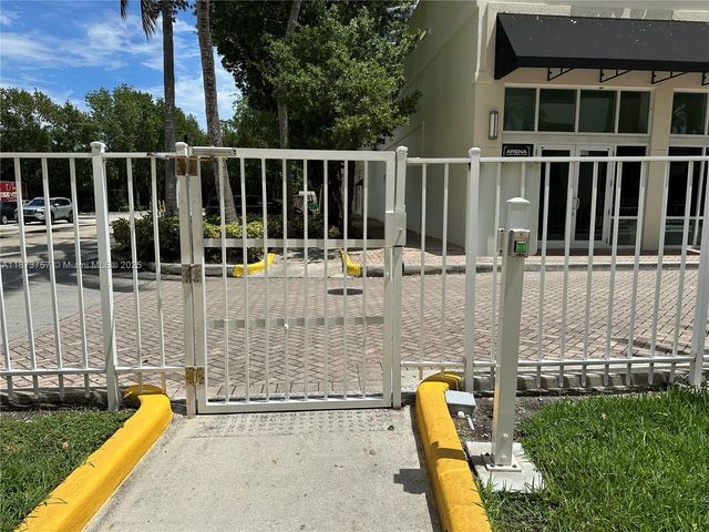 1755 E Hallandale Beach Blvd 1605E, Hallandale Beach, FL 33009