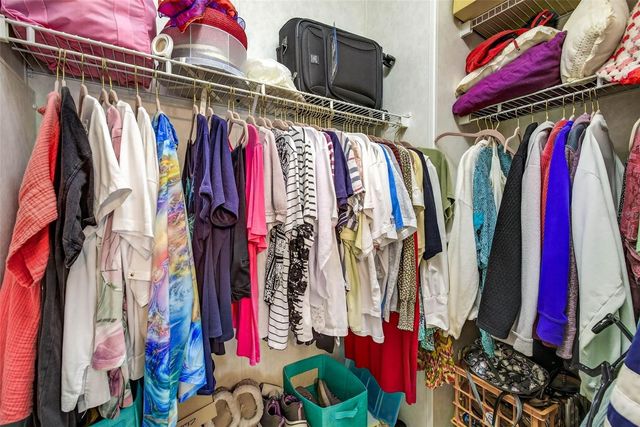 10047 EQUITY AVENUE, Dade City, FL 33525