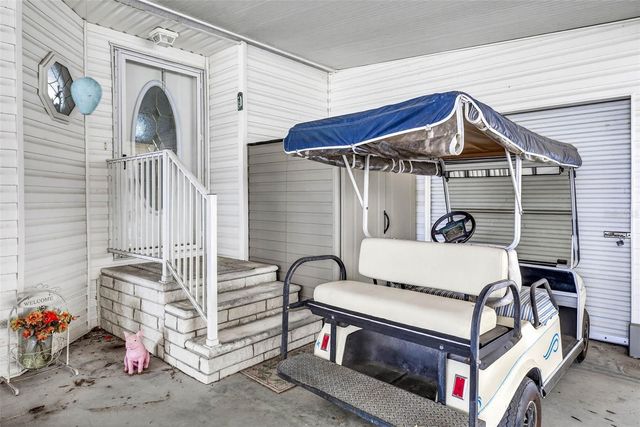 10047 EQUITY AVENUE, Dade City, FL 33525