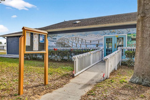 10047 EQUITY AVENUE, Dade City, FL 33525