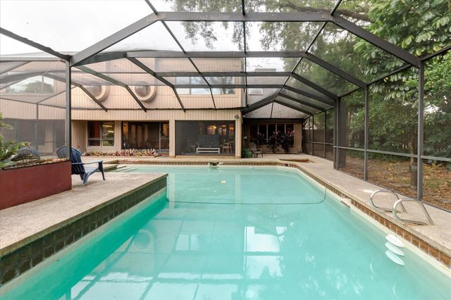 4404 OLD ORCHARD DRIVE, Tampa, FL 33618