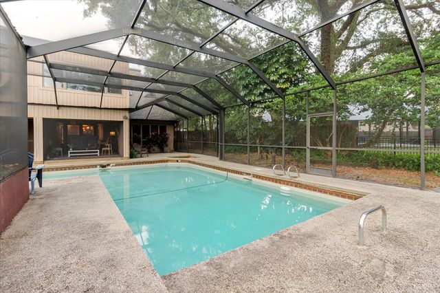 4404 OLD ORCHARD DRIVE, Tampa, FL 33618