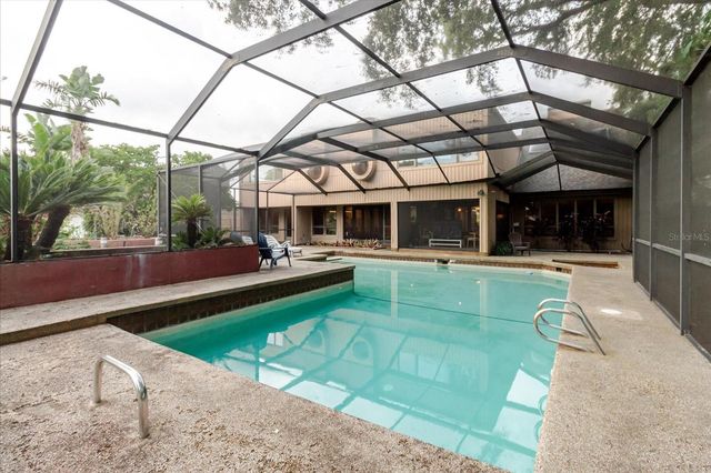 4404 OLD ORCHARD DRIVE, Tampa, FL 33618