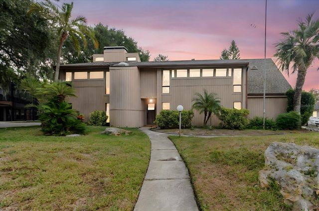 4404 OLD ORCHARD DRIVE, Tampa, FL 33618