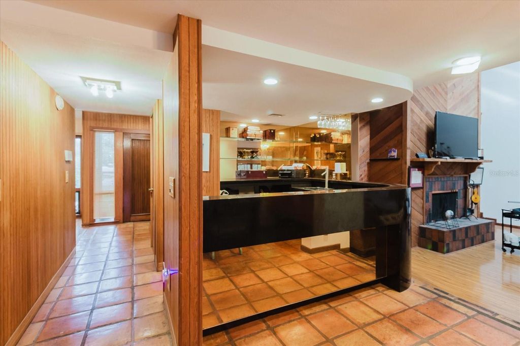 Image 12 of property listing at 4404 OLD ORCHARD DRIVE, Tampa, FL 33618