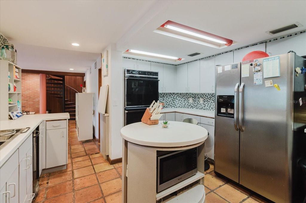 Image 20 of property listing at 4404 OLD ORCHARD DRIVE, Tampa, FL 33618