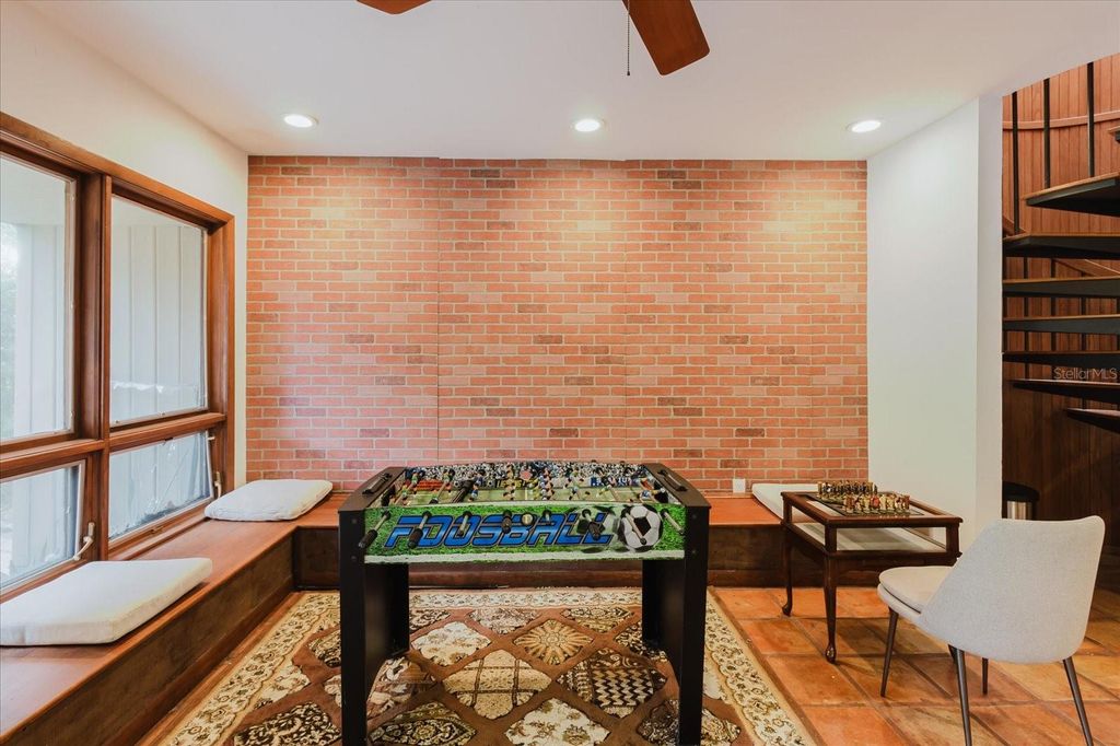 Image 28 of property listing at 4404 OLD ORCHARD DRIVE, Tampa, FL 33618