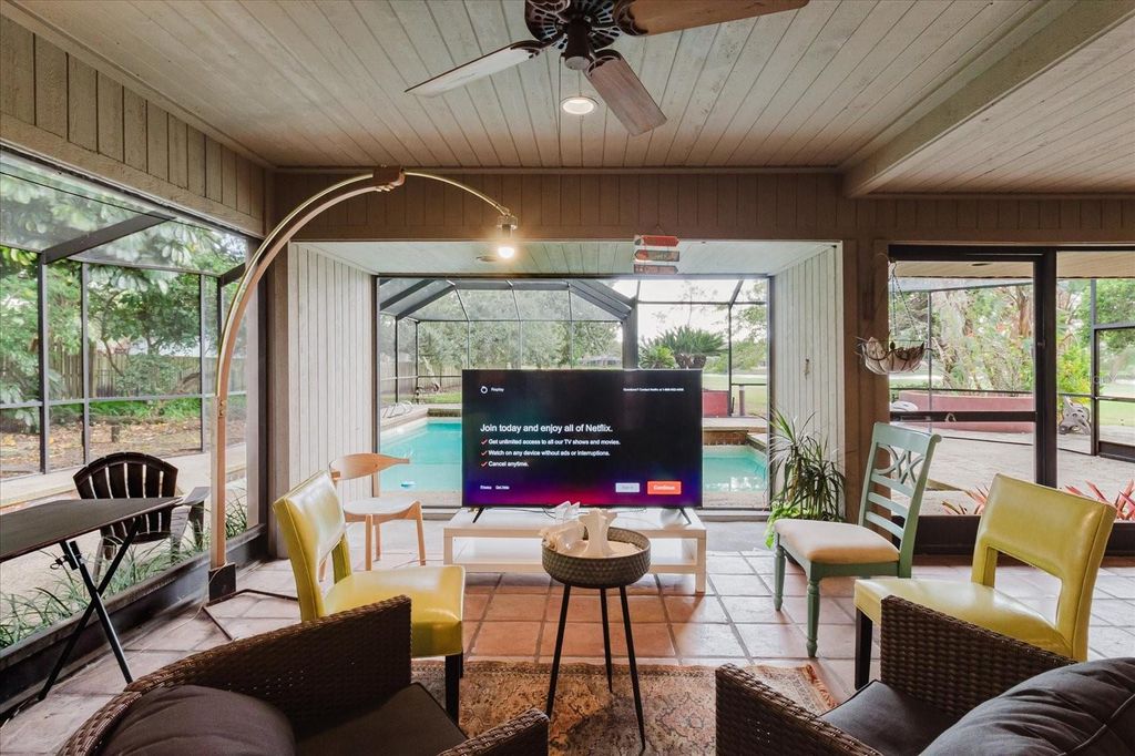 Image 33 of property listing at 4404 OLD ORCHARD DRIVE, Tampa, FL 33618