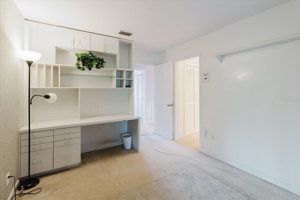 Image 72 of property listing at 4404 OLD ORCHARD DRIVE, Tampa, FL 33618