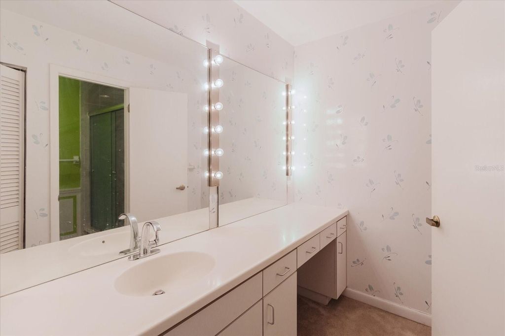 Image 73 of property listing at 4404 OLD ORCHARD DRIVE, Tampa, FL 33618