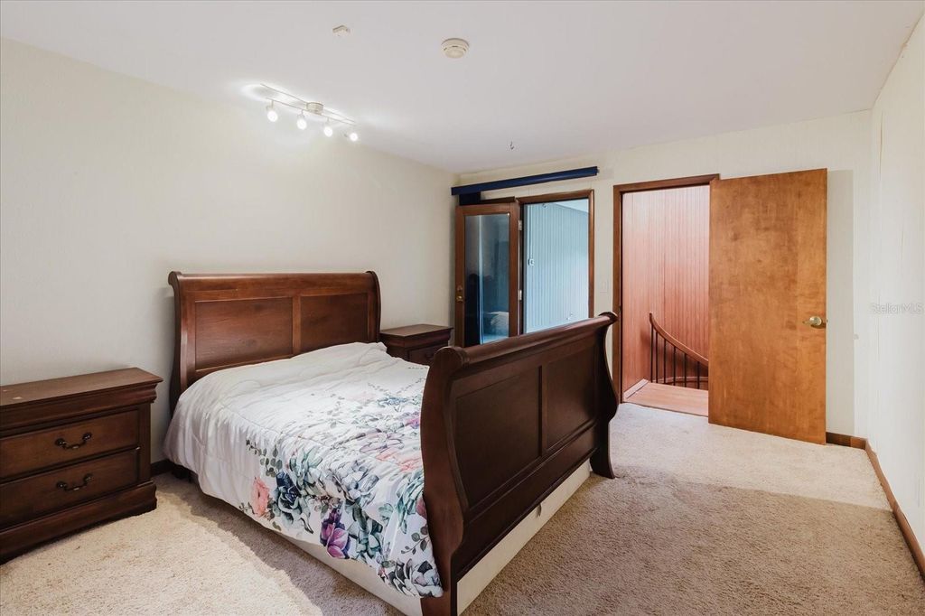 Image 78 of property listing at 4404 OLD ORCHARD DRIVE, Tampa, FL 33618