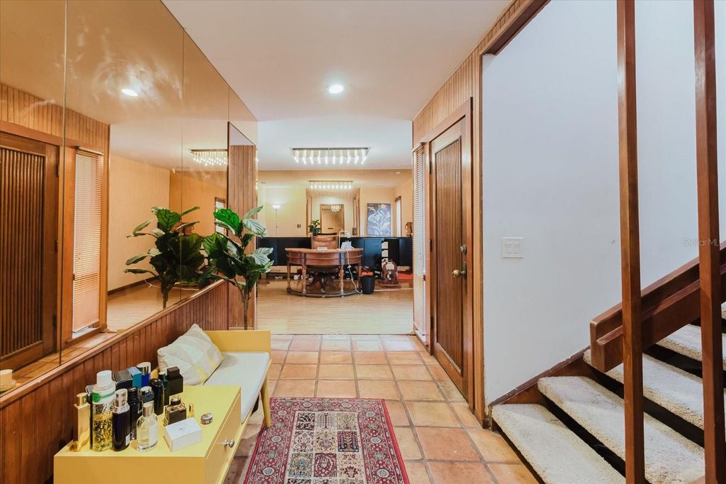 Image 9 of property listing at 4404 OLD ORCHARD DRIVE, Tampa, FL 33618