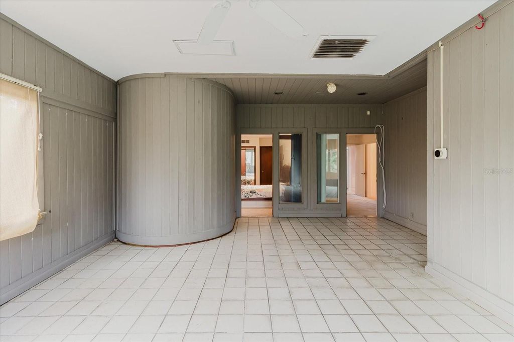 Image 82 of property listing at 4404 OLD ORCHARD DRIVE, Tampa, FL 33618