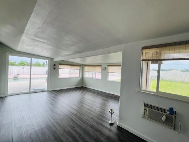 26562 Lone Tree Rd, Escalon, CA 95320