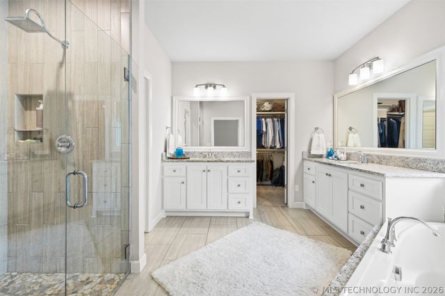 5982 E 143rd Street S, Bixby, OK 74008
