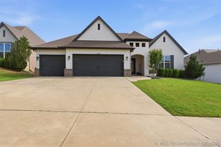 5982 E 143rd Street S, Bixby, OK 74008
