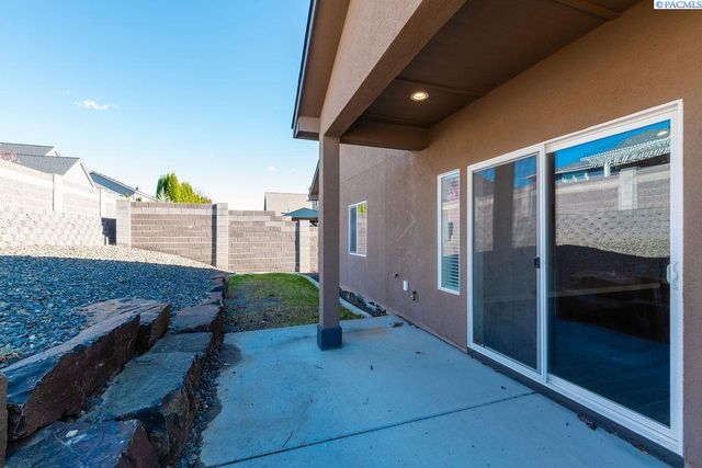 4384 Corvina St, Richland, WA 99352