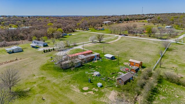 528 Stonegate Drive, Paradise, TX 76073