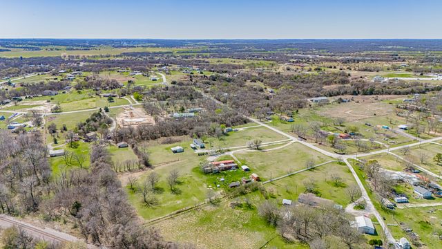 528 Stonegate Drive, Paradise, TX 76073