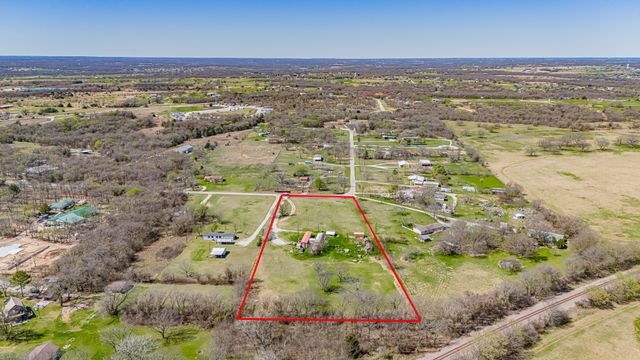 528 Stonegate Drive, Paradise, TX 76073