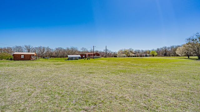 528 Stonegate Drive, Paradise, TX 76073