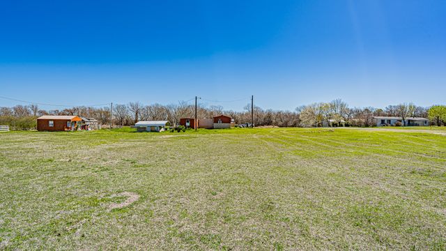 528 Stonegate Drive, Paradise, TX 76073