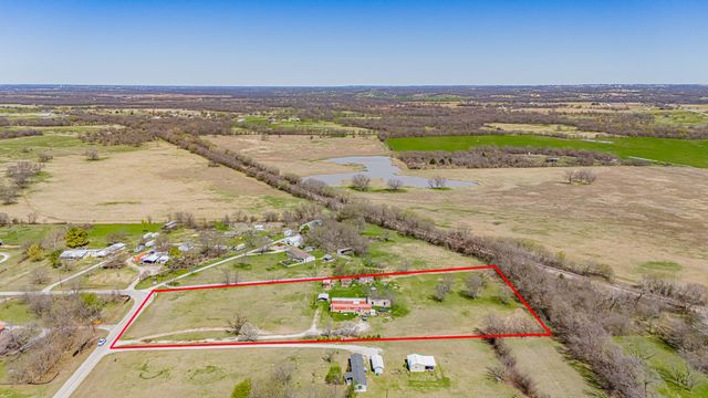 528 Stonegate Drive, Paradise, TX 76073