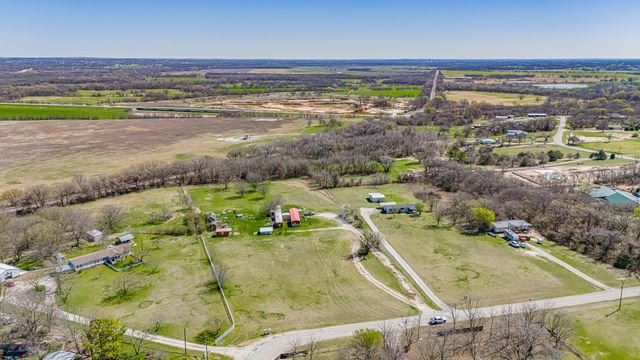 528 Stonegate Drive, Paradise, TX 76073