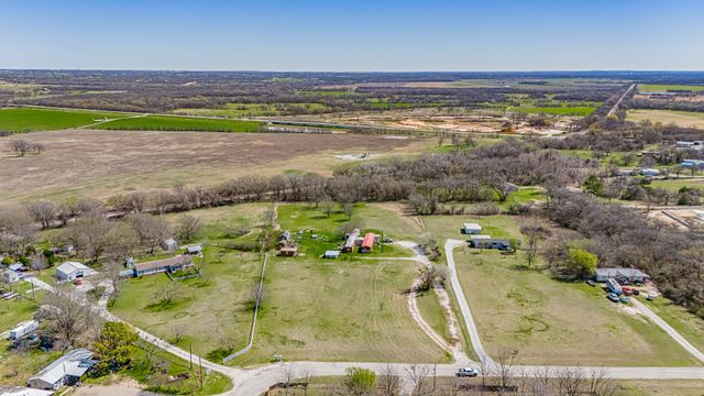 528 Stonegate Drive, Paradise, TX 76073