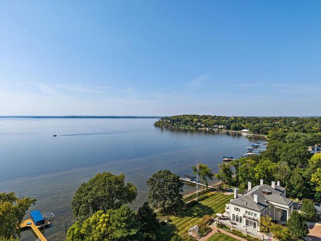 10 Roxbury Road, Madison, WI 53704