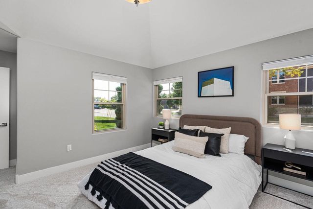 10 Roxbury Road, Madison, WI 53704