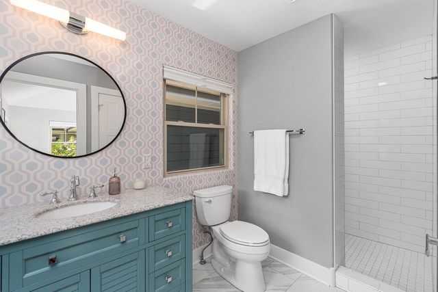 10 Roxbury Road, Madison, WI 53704