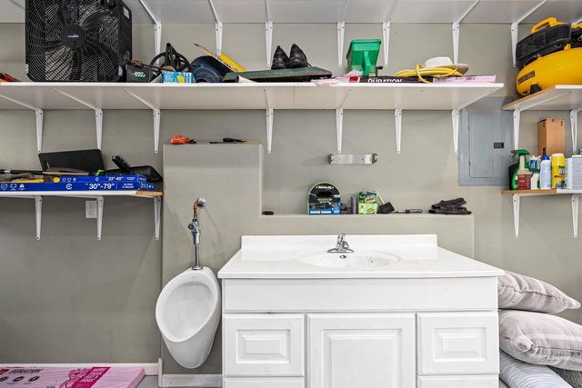 10 Roxbury Road, Madison, WI 53704