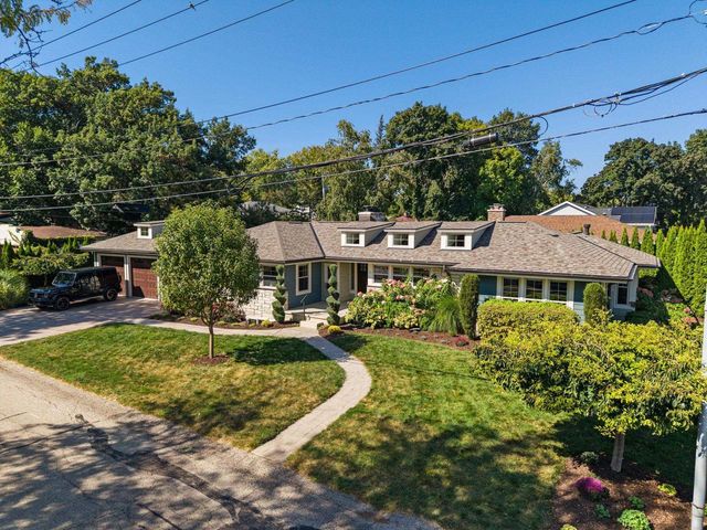 10 Roxbury Road, Madison, WI 53704