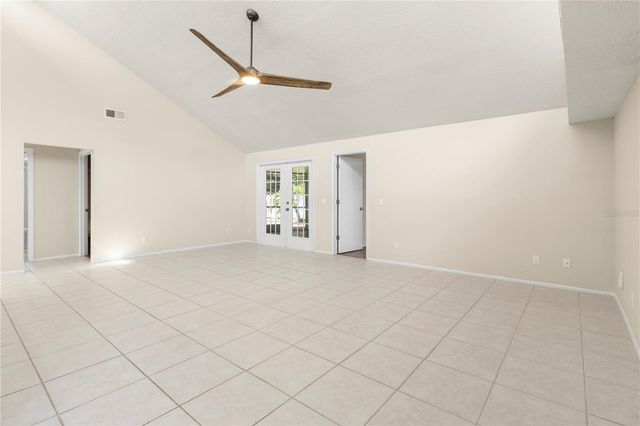 8232 COUNTRY OAKS COURT, Sarasota, FL 34243