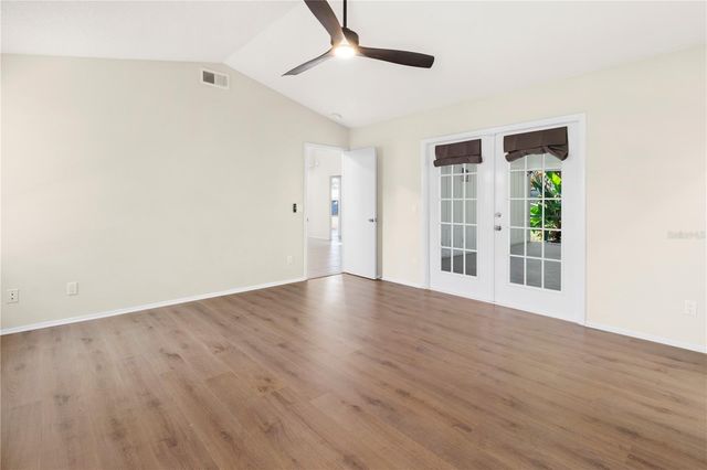 8232 COUNTRY OAKS COURT, Sarasota, FL 34243