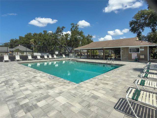 8232 COUNTRY OAKS COURT, Sarasota, FL 34243
