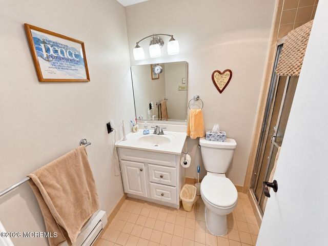 915A Liverpool Circle, Manchester, NJ 08759